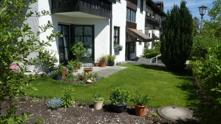 Südostansicht - Wohnung mieten in Wolfratshausen - MIT GARTENANTEIL UND GROSSEM HOBBYRAUM