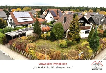 Vogelperspektive - Haus kaufen in Lauf - TOP!!! Traumhaft großes Einfamilienhaus mit tollem Grundstück, riesiger Garage & Carport in Lauf