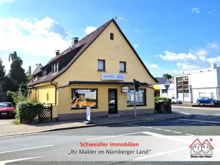 Außenansicht - Haus kaufen in Röthenbach - Handwerkertraum!!! Wohn- und Geschäftshaus mit viel Potential im Herzen von Röthenbach