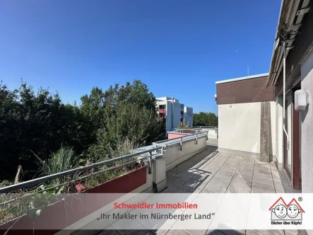 Dachterrasse - Wohnung mieten in Hersbruck - Penthousewohnen mit Stil und Weitblick in schöner Lage von Hersbruck zur Miete