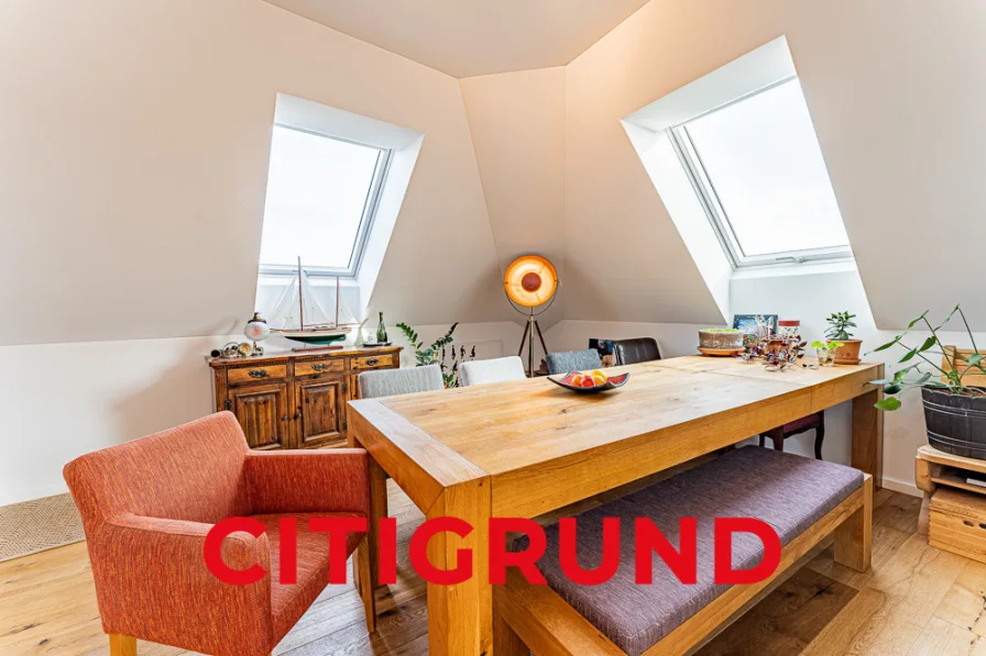 Esszimmer - Wohnung kaufen in München - Nahe Luitpoldpark - Individuelle  4,5-Zimmer-Maisonette mit sonniger Süd-Dachterrasse