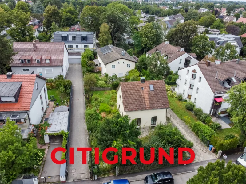 Ansicht Grundstück - Grundstück kaufen in München - Trudering - Ca. 528 m² großes Grundstück mit Baugenehmigung für drei Stadthäuser als Dreispänner