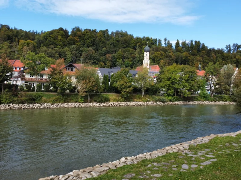 Ansicht Loisach und Stadtzentrum