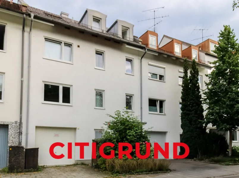 Hausansicht - Haus kaufen in München - Sendling - Gepflegtes Mehrfamilienhaus mit vier möblierten Wohneinheiten - Lukratives Investment!