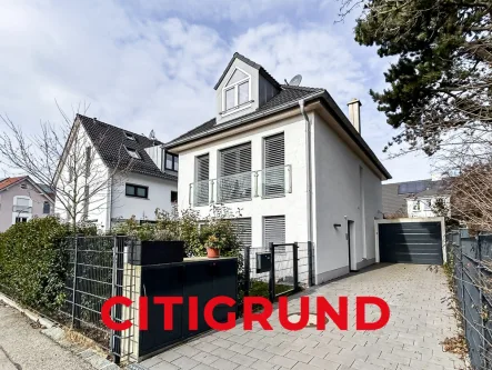 Hausansicht - Haus mieten in München - Allach-Untermenzing - Großzügiges, modernes EFH mit sonniger Gartenterrasse in ruhiger Wohnlage