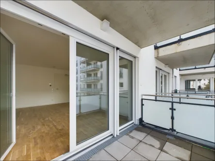 Balkon - Wohnung kaufen in Offenbach am Main - "BS LIVING" 2 Zimmer Neubau - Eigentumswohnung mit Balkon in Offenbach