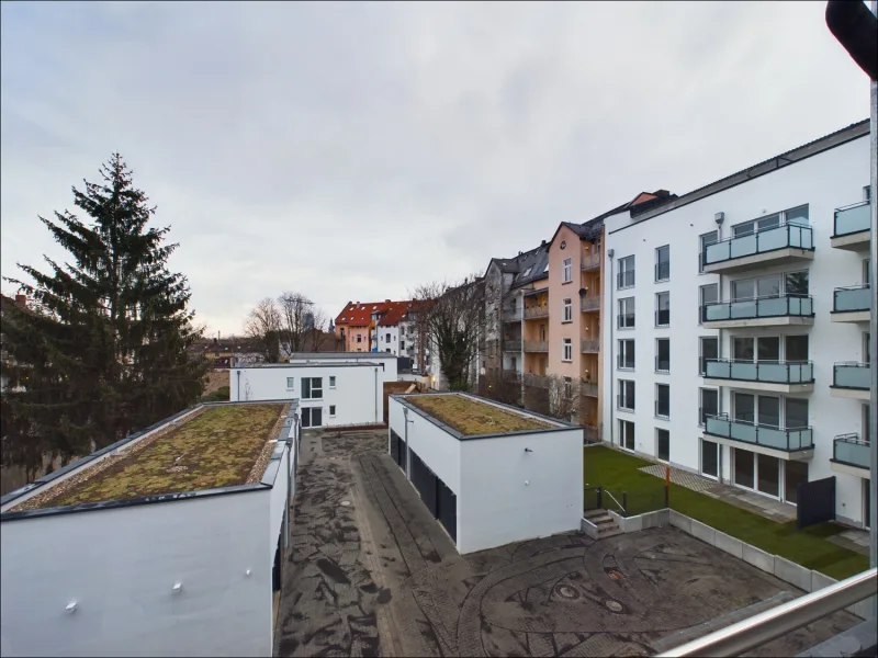 Innenhof - Wohnung kaufen in Offenbach am Main - "BS LIVING" 3 Zimmer Neubau - Eigentumswohnung mit Balkon in Offenbach