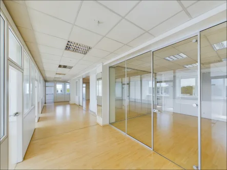 Büro - Büro/Praxis mieten in Kleinostheim - 732 m² ansprechende Bürofläche in Kleinostheim provisionsfrei zu vermieten