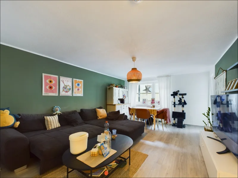 Wohnbereich - Wohnung kaufen in Aschaffenburg - *MEZZO* Vermietete 3 Zimmer Wohnung als Kapitalanlage