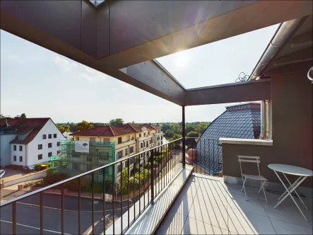 Balkon - Wohnung mieten in Aschaffenburg - Mit viel Liebe zum Detail: modernisierte 3 Zimmer Altbauwohnung mit EBK in unmittelbarer Mainnähe