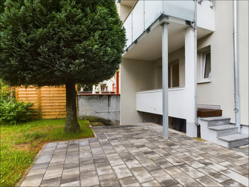 Terrasse mit Garten - Wohnung kaufen in Aschaffenburg - Energetisch sanierte Gartenwohnung in der Innenstadt