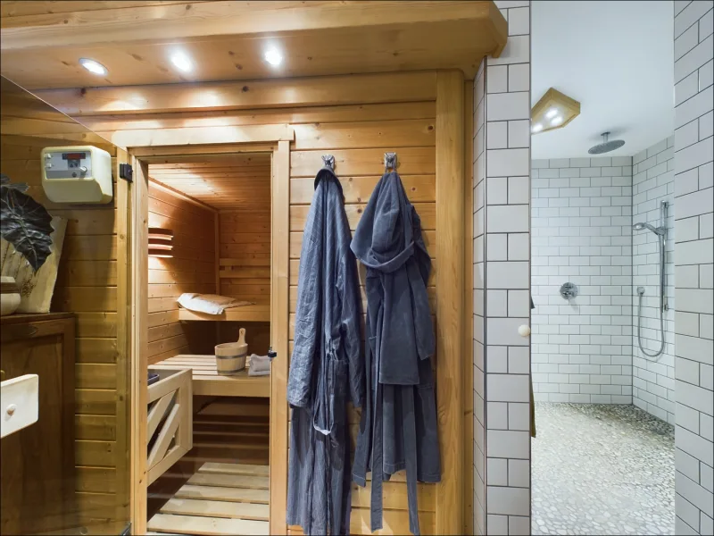 Sauna mit Dusche UG