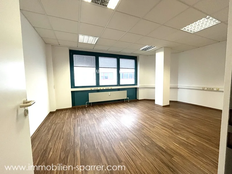  - Büro/Praxis mieten in Weiden - EXKLUSIVE BÜRORÄUME IN BESTER LAGE WEIDENS