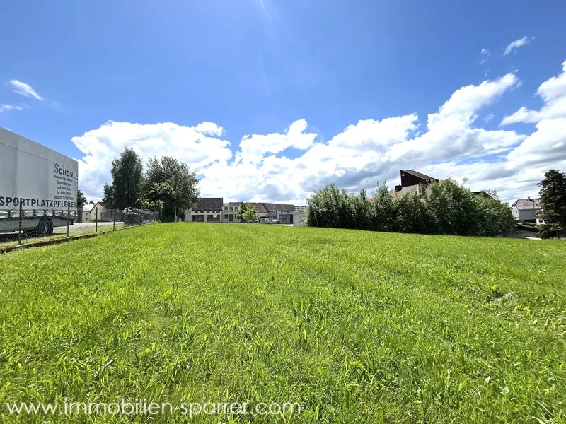  - Grundstück kaufen in Vohenstrauß - HIER KÖNNEN SIE NACH IHREM GESCHMACK BAUEN! VOLL ERSCHLOSSENES BAUGRUNDSTÜCK IN VOHENSTRAUSS