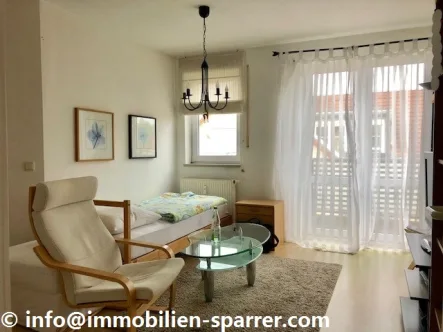  - Wohnung mieten in Weiden - Schönes 2-Zimmer-Apartment mit Balkon, voll möbliert