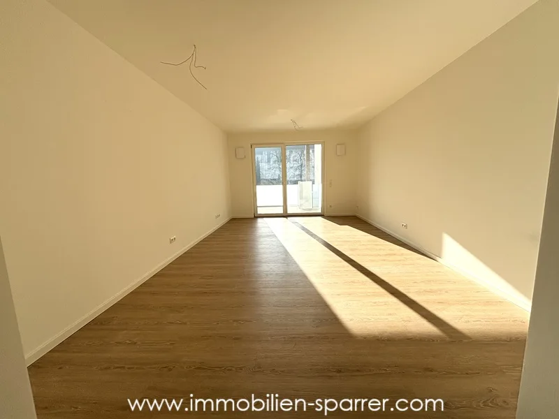  - Wohnung mieten in Weiden - Schönes, helles 1-Zimmer Apartment mit Balkon in Weiden am Rehbühl