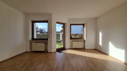 Wohn- und Schlafzimmer - Wohnung mieten in Ingolstadt - Singleapartment im Süden von Ingolstadt!