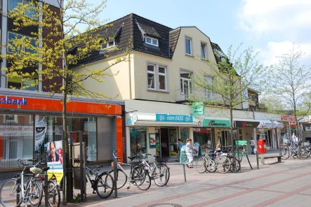 Rahlstedter Bahnhofstr. 10 (2) - Laden/Einzelhandel mieten in Hamburg - Ladenfläche in Rahlstedter Fußgängerzone