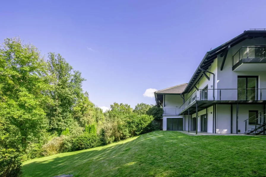 Garten - Haus mieten in Grünwald - Leben an der Isar - Villa in einzigartiger Lage