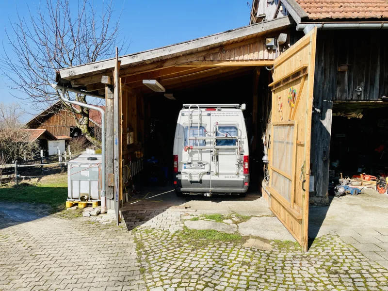 große Garage