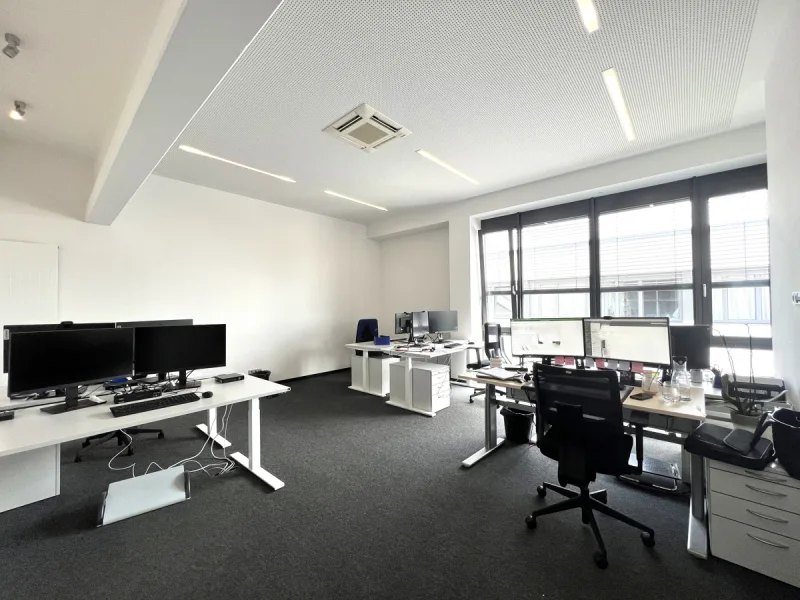 Büro 4