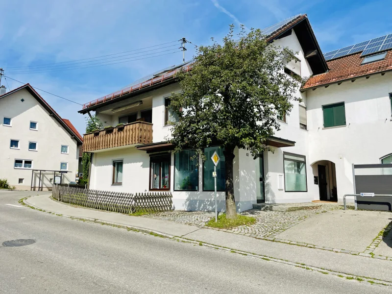 Hausansicht - Wohnung mieten in Irsee - Wohnen im Zentrum von Irsee