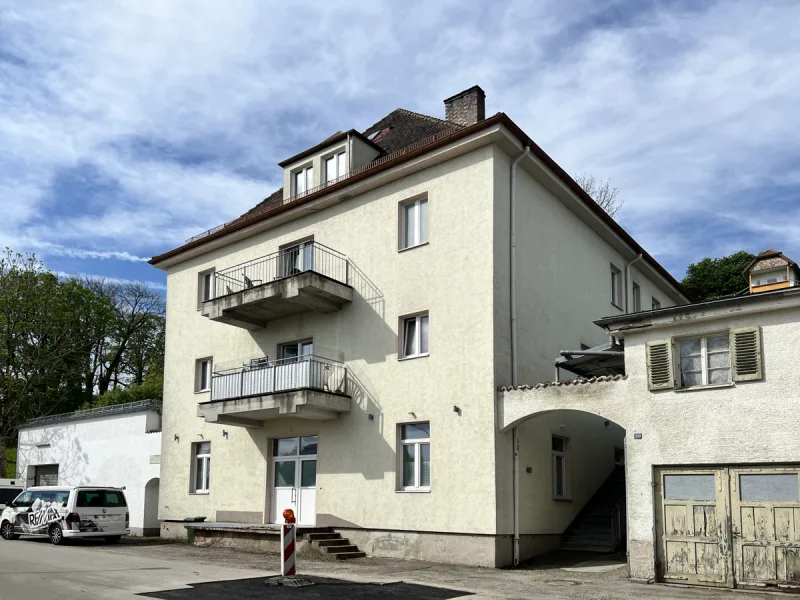 Eingang - Wohnung mieten in Kaufbeuren - 4 Zimmerwohnung mit Balkon