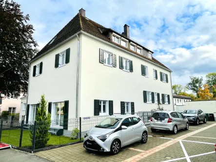 Ansicht Nord / West - Wohnung mieten in Kaufbeuren - Zentrumsnahe, renovierte 2 - Zimmerwohnung