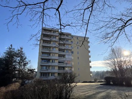 Westansicht - Wohnung kaufen in Kaufbeuren - 3-Zimmer-Wohnung mit West- und Ostbalkon