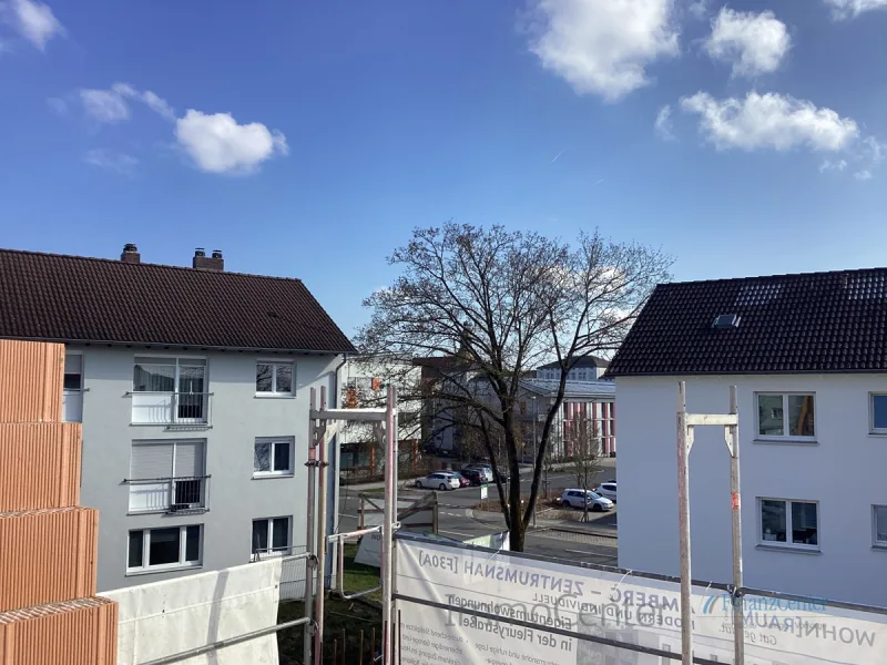 Zentrumsnahe Lage [F30A] mit Blick zur Technischen Hochschule OTH und Altstadt