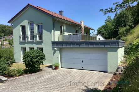 Das Haus in Ammerthal oder 2 Eigentumswohnungen - Haus kaufen in Ammerthal - Haus mit 2 Wohnungen - in Ammerthal bei Amberg - sehr gepflegt und mit neuer Heiztechnik