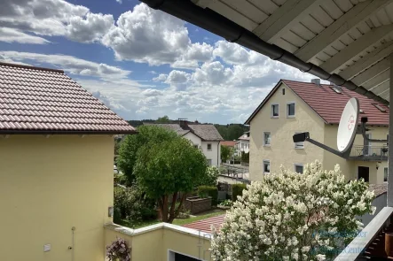 Der Blick vom Balkon - Wohnung kaufen in Amberg - Amberg-Eglsee - Eine gepflegte und moderne Eigentumswohnung