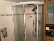 Duschbad mit WC- Einliegerwohnung Bild 2