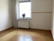 Das Schlafzimmer 1 (oder Kinderzimmer bzw. Büro)