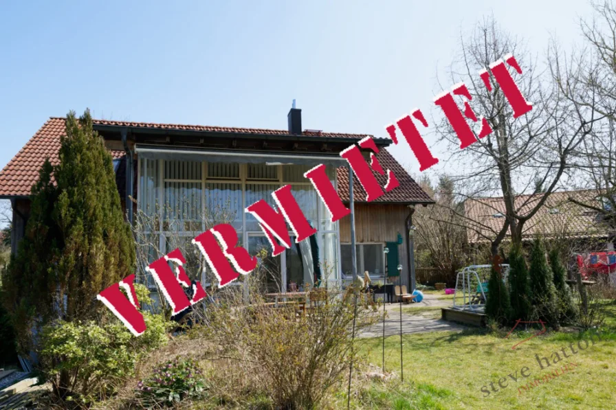 13195 vermietet - Haus mieten in Westheim - Einzigartige Lage - Einfamilienhaus mit Pool