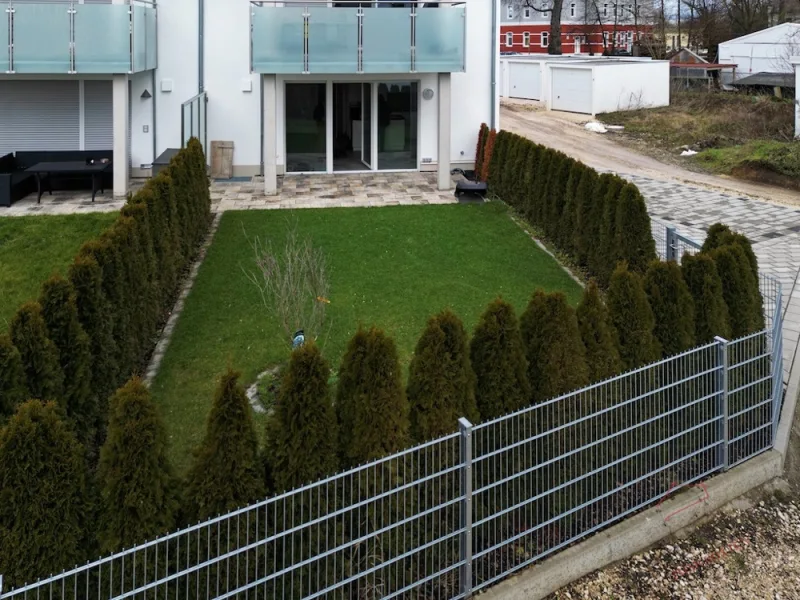 12600-2 Garten - Wohnung kaufen in Lauingen Donau - Neubau / Erstbezug: Traumhaft ausgestattete Gartenwohnung mit luxuriöser Einbauküche u.v.m.