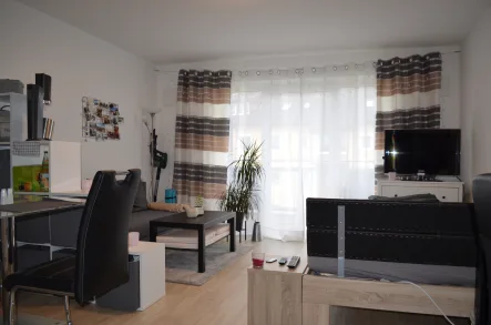 Wohnzimmer - Wohnung mieten in Deggendorf - Modernes 1-Zimmer Appartement in Deggendorf