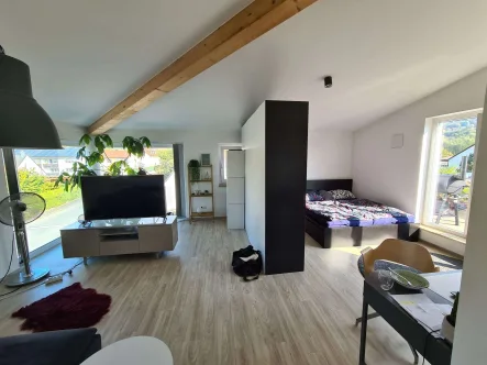 Wohnzimmer - Wohnung mieten in Deggendorf - Traumhafte Dachterrassenwohnung in Deggendorf