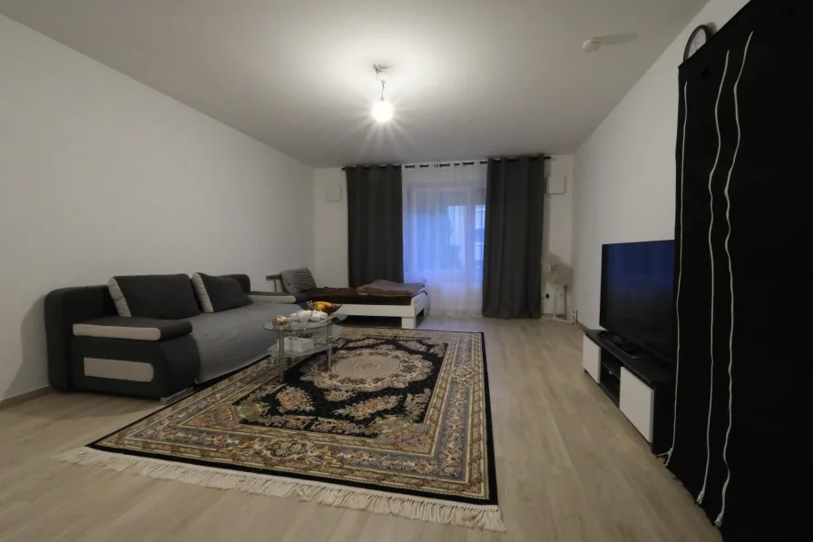 Wohnzimmer - Wohnung mieten in Deggendorf - *TOP* Gemütliche 1-Zimmer Wohnung in Deggendorf