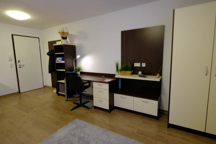 Wohnzimmer - Wohnung kaufen in Landshut - Großzügiges Studentenappartement