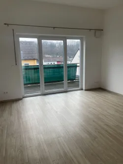 Wohnzimmer - Wohnung mieten in Deggendorf - Charmantes 1-Zimmer Appartement in Deggendorf