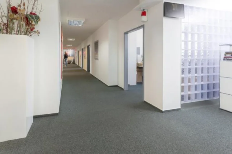 Bild/Grundriss 1 - Büro/Praxis mieten in Regensburg - 18_VB2854 Exklusive, barrierefreie Büro- oder Praxisetage mit fantastischem Ausblick / Regensburg - Innerer Westen