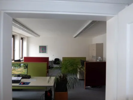 Bild/Grundriss 1 - Büro/Praxis mieten in Regensburg - 10_VB3716 Büroetage in einem Altstadthaus / Regensburg - Ost