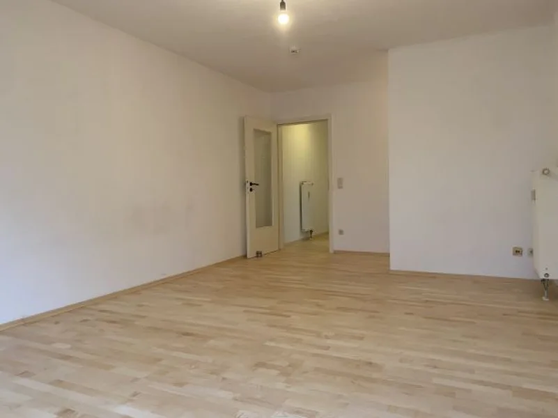 Bild/Grundriss 1 - Wohnung mieten in Nittendorf - 17_WO2000_1_BW8 Schönes Appartement mit Küche und Parkett im 1. OG mit Lift / Nittendorf