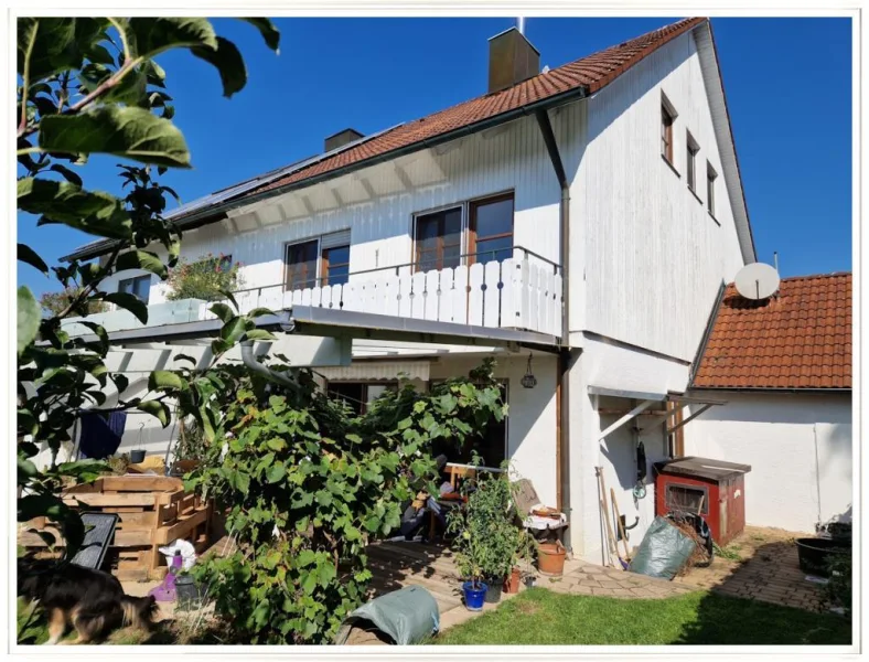 Ansicht Südost - Haus kaufen in Haimhausen - Geräumiges Einfamilienhaus (DHH) mit schönem Südgarten in Haimhausen bei Unterschleißheim