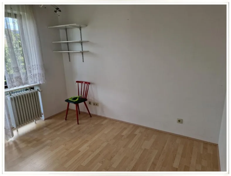 OG Zimmer 3 mit Balkon