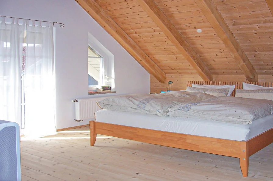 Schlafzimmer DG