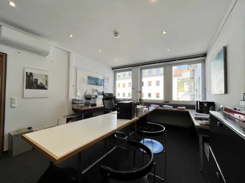 Büro IX