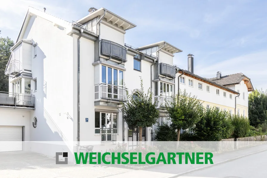 Im Alleinauftrag - Wohnung kaufen in München - Grüntal: Vermietete 2 ZKB plus Hobbyraum und Balkon – herrlicher Blick ins Grüne