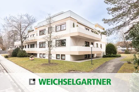 Im Alleinauftrag - Wohnung kaufen in München - Ansprechende Eigentumswohnung mit sonnigem Balkon, separatem Hobbyraum und TG-Einzelstellplatz